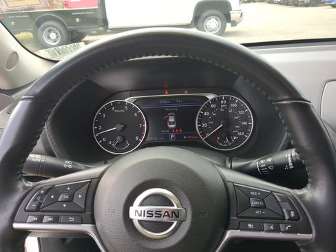 Used 2021 Nissan Sentra SV image 13