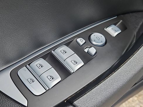 Used 2023 BMW X3 xDrive30i w/ Convenience Package image 30