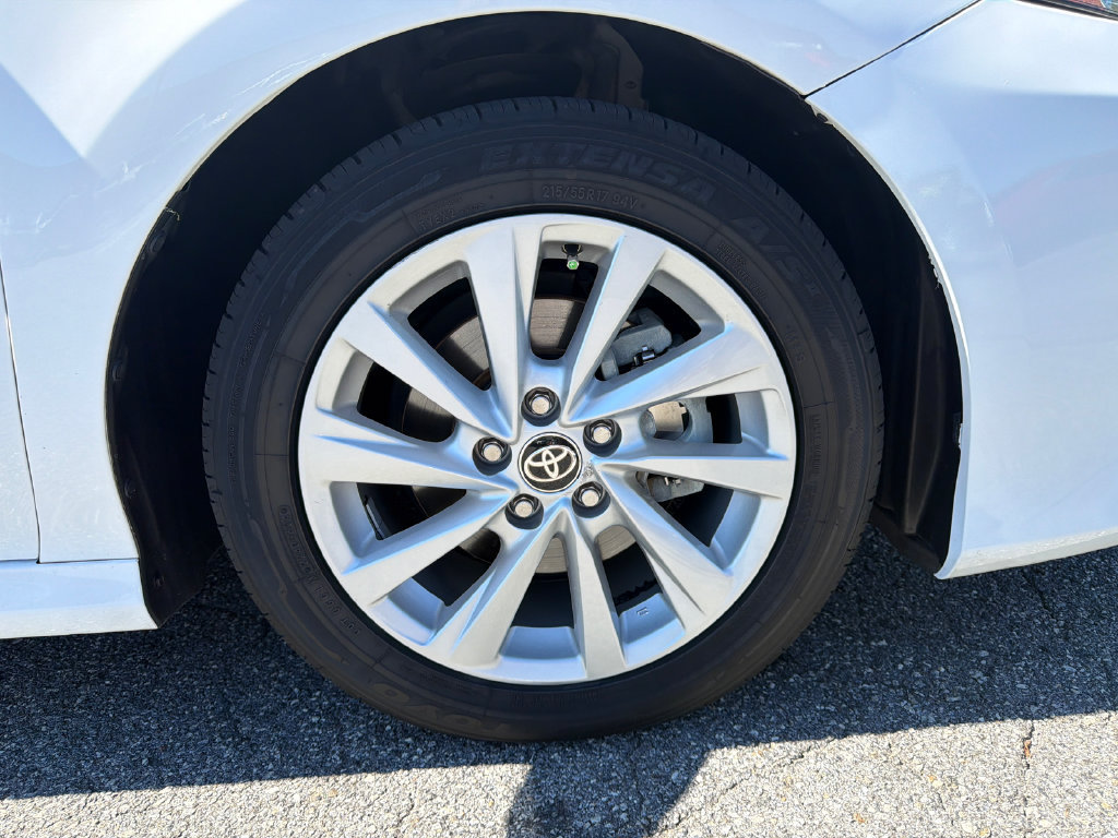 Used 2024 Toyota Camry LE FWD image 12