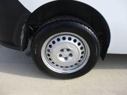 Used 2018 RAM ProMaster City Tradesman image 9