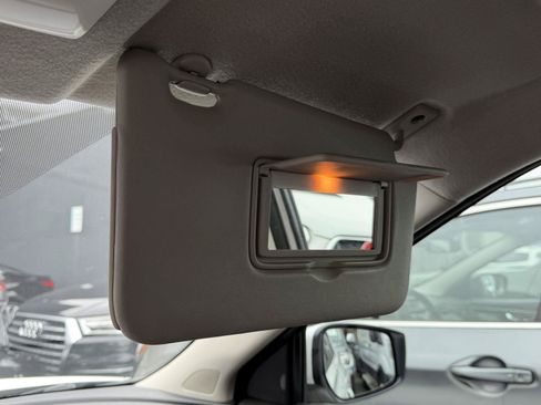 Used 2021 Nissan Kicks SV FWD image 30