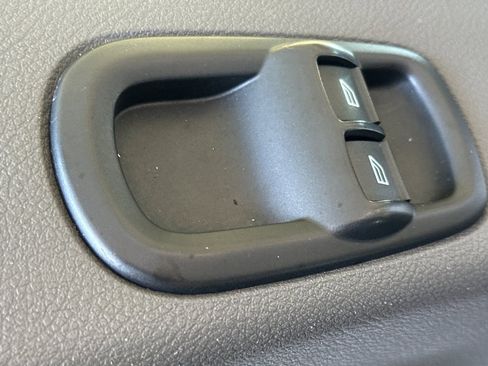 Used 2022 Ford E-Transit Medium Roof w/ Load Area Protection Package image 13