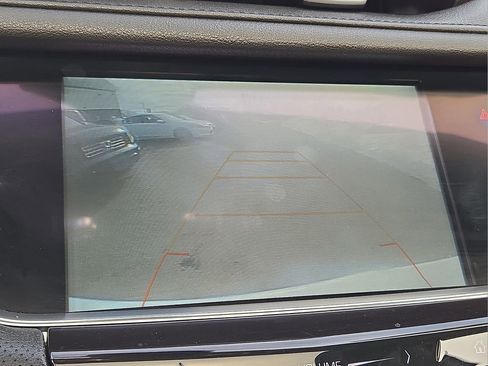 Used 2018 Cadillac XT5 Luxury w/ Driver Awareness Package image 19