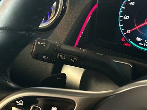 Certified 2022 Mercedes-Benz EQB 350 4MATIC image 32