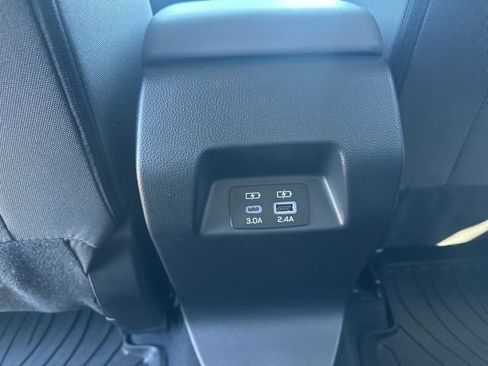 Used 2025 Subaru Crosstrek 2.0i Premium AWD/4WD image 26
