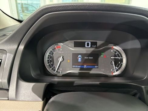 Used 2018 Honda Pilot Touring image 30
