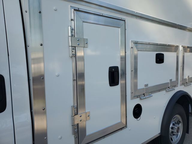 New 2026 GMC Savana 3500 w/ Power Convenience Package RWD image 15