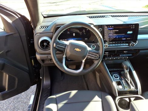 Used 2024 Chevrolet Colorado LT w/ LT Convenience Package III image 31