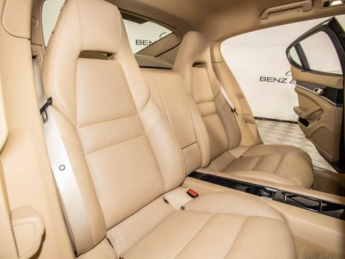 Used 2012 Porsche Panamera 4S image 15