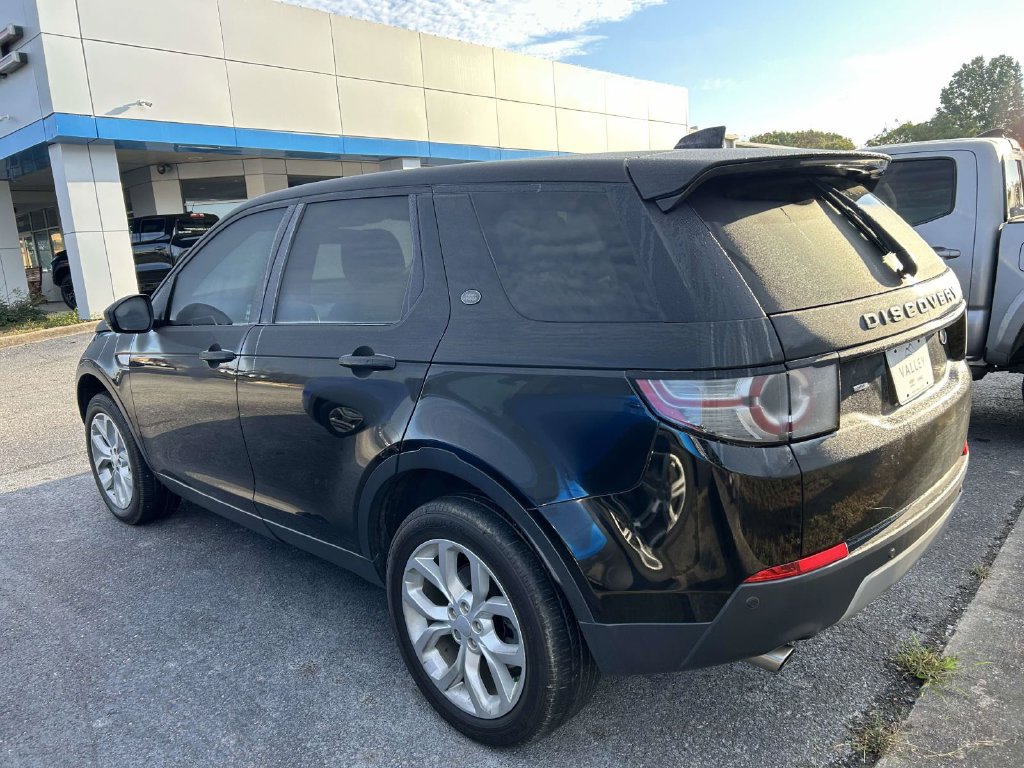 Used 2017 Land Rover Discovery Sport HSE AWD/4WD image 5