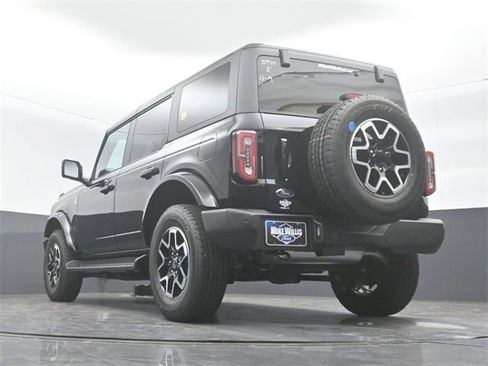 New 2025 Ford Bronco Outer Banks image 21