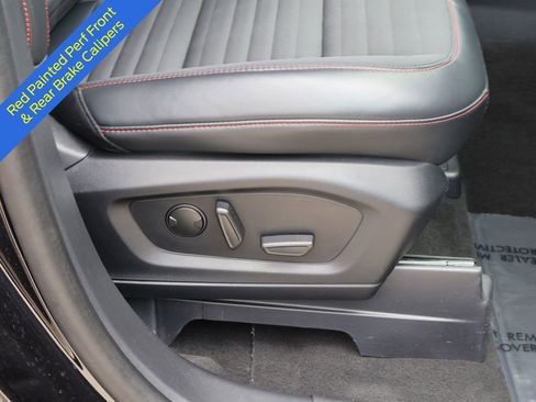 Used 2025 Ford Explorer ST-Line w/ ST-Line Street Pack AWD/4WD image 10