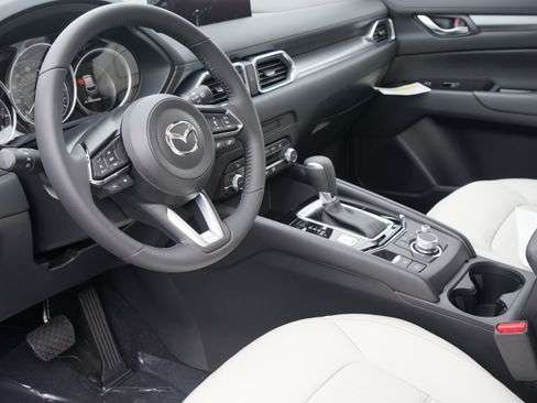 New 2025 MAZDA CX-5 AWD 2.5 S w/ Preferred Package image 10