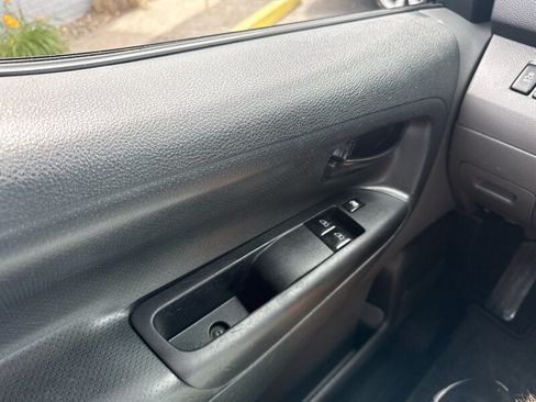 Used 2014 Nissan NV200 S FWD image 36