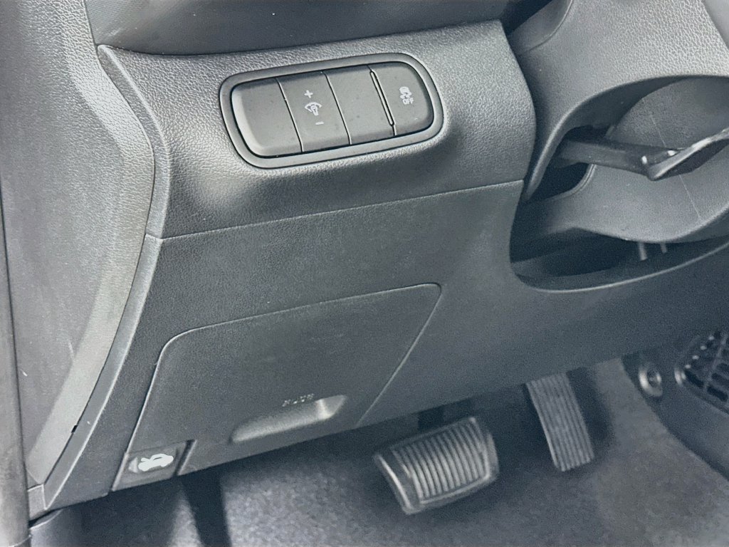 Used 2026 Hyundai Venue SEL FWD image 10