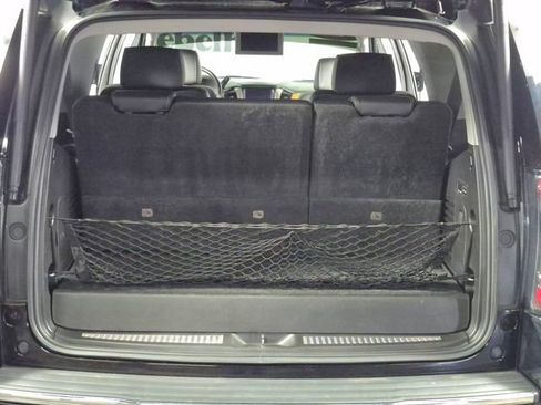 Used 2017 GMC Yukon Denali w/ Open Road Package AWD/4WD image 27