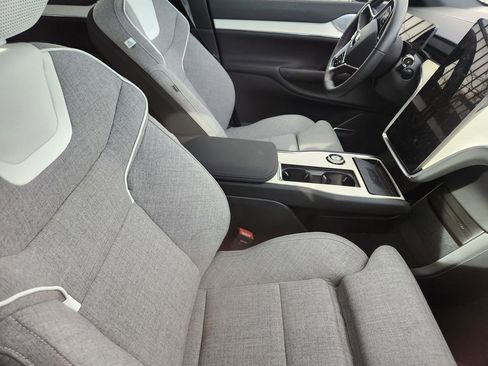 Used 2025 Volvo EX90 Ultra image 10