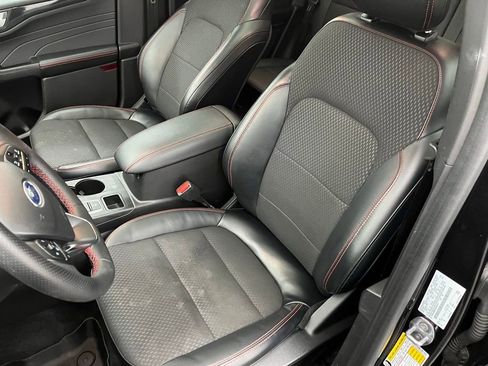 Certified 2023 Ford Escape ST-Line w/ Tech Pack #1 image 19