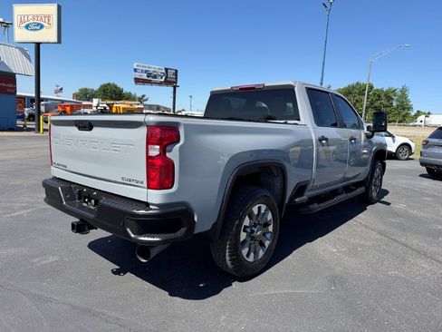Used 2025 Chevrolet Silverado 2500 Custom w/ Custom Value Package AWD/4WD image 9