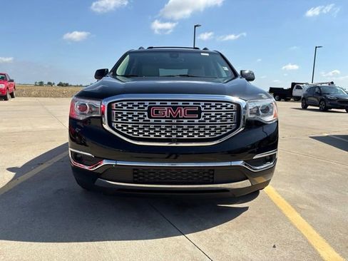 Used 2018 GMC Acadia Denali w/ Technology Package AWD/4WD image 6