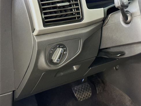 Used 2022 Volkswagen Atlas SE image 17