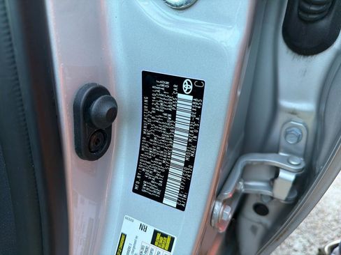 Used 2022 Toyota Corolla SE image 32