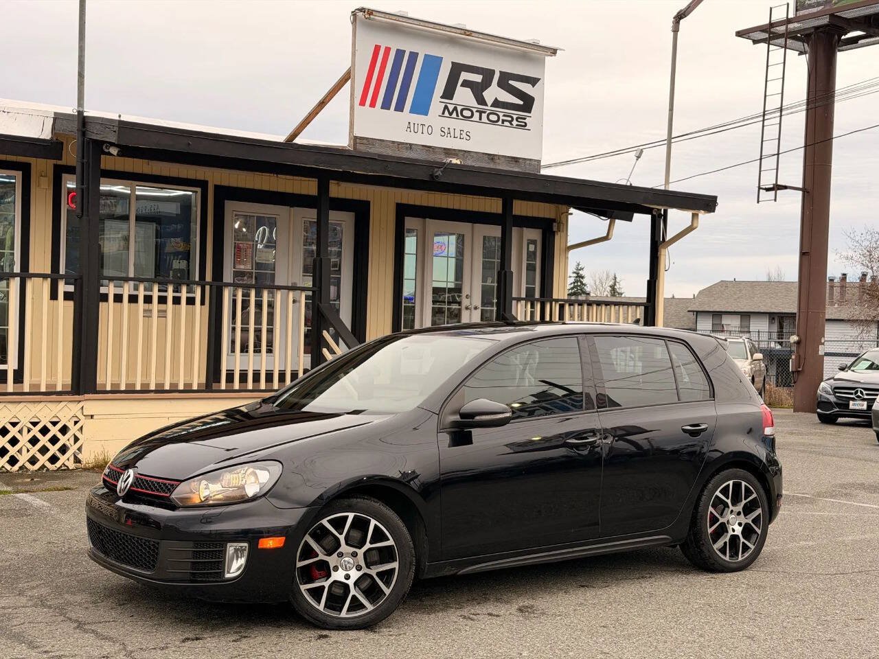 Used 2013 Volkswagen GTI 4-Door FWD image 1