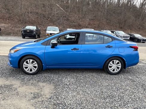 Used 2020 Nissan Versa S image 2