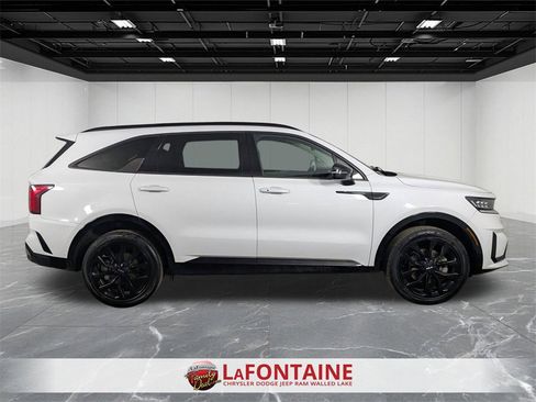 Used 2022 Kia Sorento SX image 6