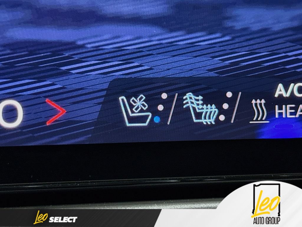 Used 2026 Chevrolet Equinox EV RS w/ Convenience Package II FWD image 22