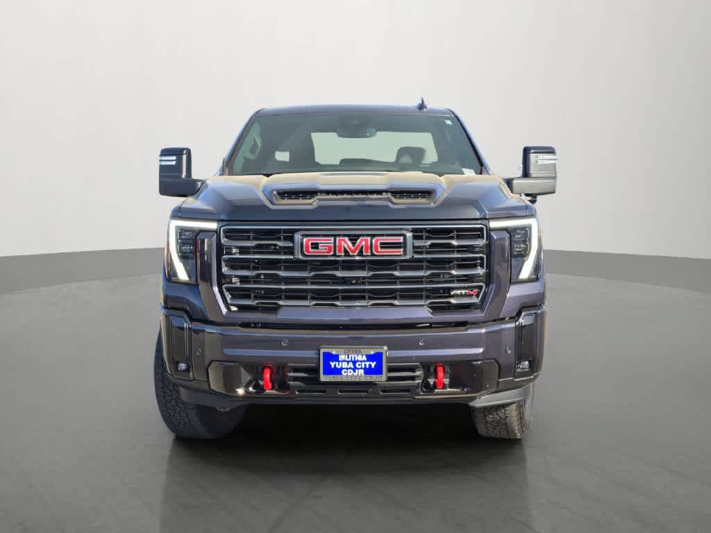 Used 2026 GMC Sierra 2500 AT4 AWD/4WD image 2
