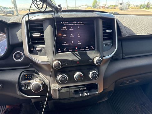 Used 2019 RAM 1500 Big Horn AWD/4WD image 3