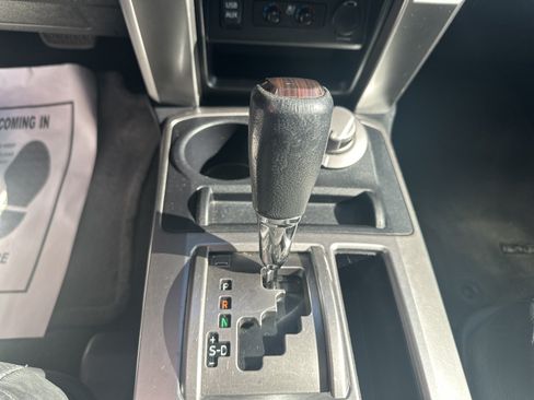 Used 2016 Toyota 4Runner Limited AWD/4WD image 18