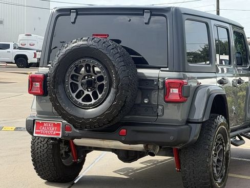 Used 2022 Jeep Wrangler Unlimited Rubicon w/ Xtreme Recon 35" Tire Package AWD/4WD image 7