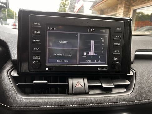 Used 2020 Toyota RAV4 XLE w/ All Weather Liner Package AWD/4WD image 23
