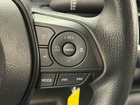 Used 2024 Toyota Corolla LE FWD image 22
