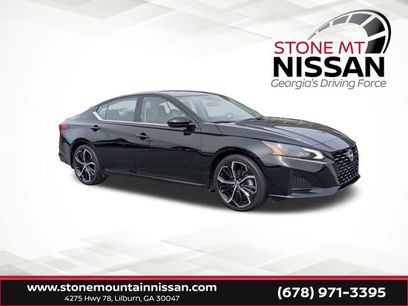 Used 2023 Nissan Altima 2.5 SR w/ SR Premium Package