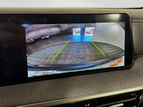 Used 2026 Nissan Kicks SV FWD image 16
