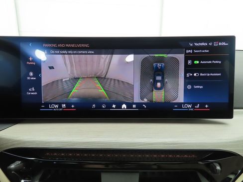 Certified 2025 BMW 330i Sedan w/ Premium Package image 15