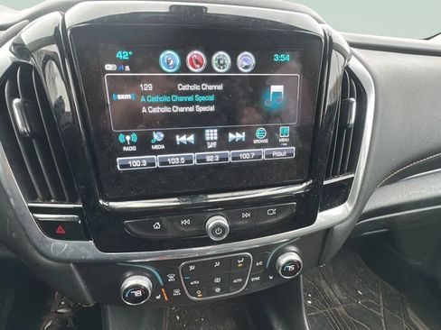 Used 2019 Chevrolet Traverse LT w/ LPO, Floor Liner Package AWD/4WD image 17