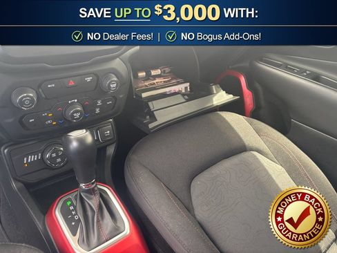 Used 2019 Jeep Renegade Trailhawk w/ Cold Weather Group II AWD/4WD image 30