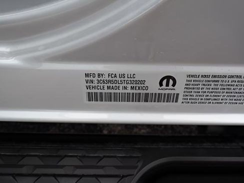 New 2026 RAM 2500 Big Horn AWD/4WD image 15