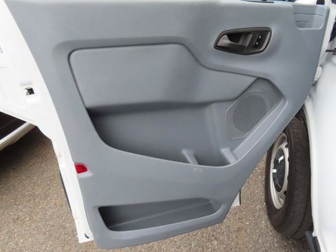 Used 2017 Ford Transit 250 138 RWD image 17