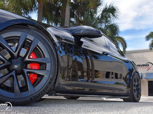 Used 2023 Tesla Model S Plaid image 35