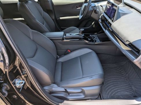 New 2026 Toyota Prius AWD image 32