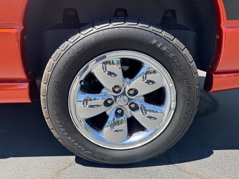 Used 2005 Dodge Ram 1500 Truck SLT w/ Daytona Edition Group AWD/4WD image 18