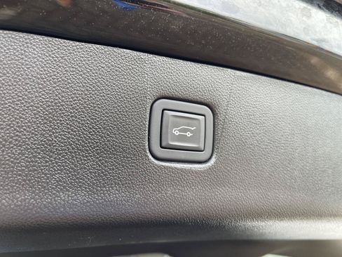 Used 2024 Chevrolet Blazer LT w/ Convenience Package FWD image 39