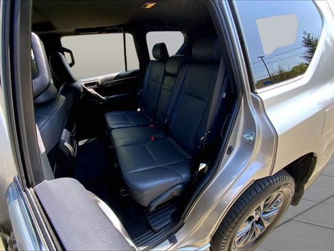 Used 2022 Lexus GX 460 Premium w/ Premium Plus Package AWD/4WD image 21