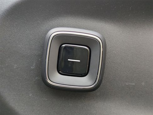 New 2025 Volvo EX90 Ultra image 21