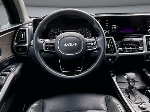 Used 2023 Kia Sorento X-Line EX AWD/4WD image 8